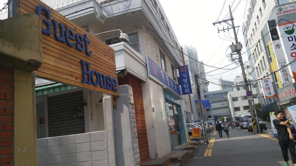 Embassy Guesthouse Itaewon Seúl Exterior foto